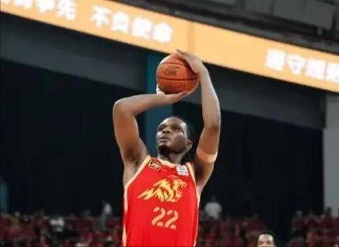 雷丁主场小胜诺维奇，取得关键胜利